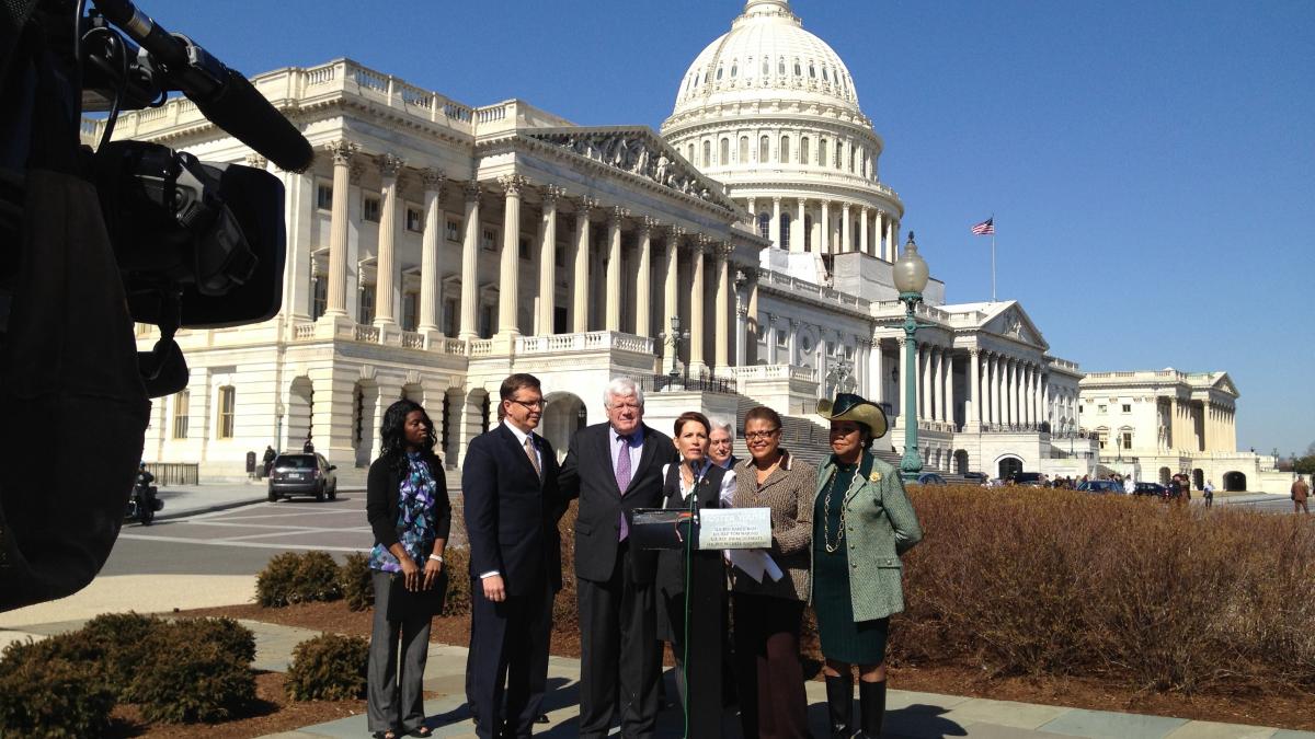 U.S. Reps. Karen Bass, Jim McDermott, Michele Bachmann, Tom Marino Announce Bi-partisan Congressional Caucus on Foster Youth
